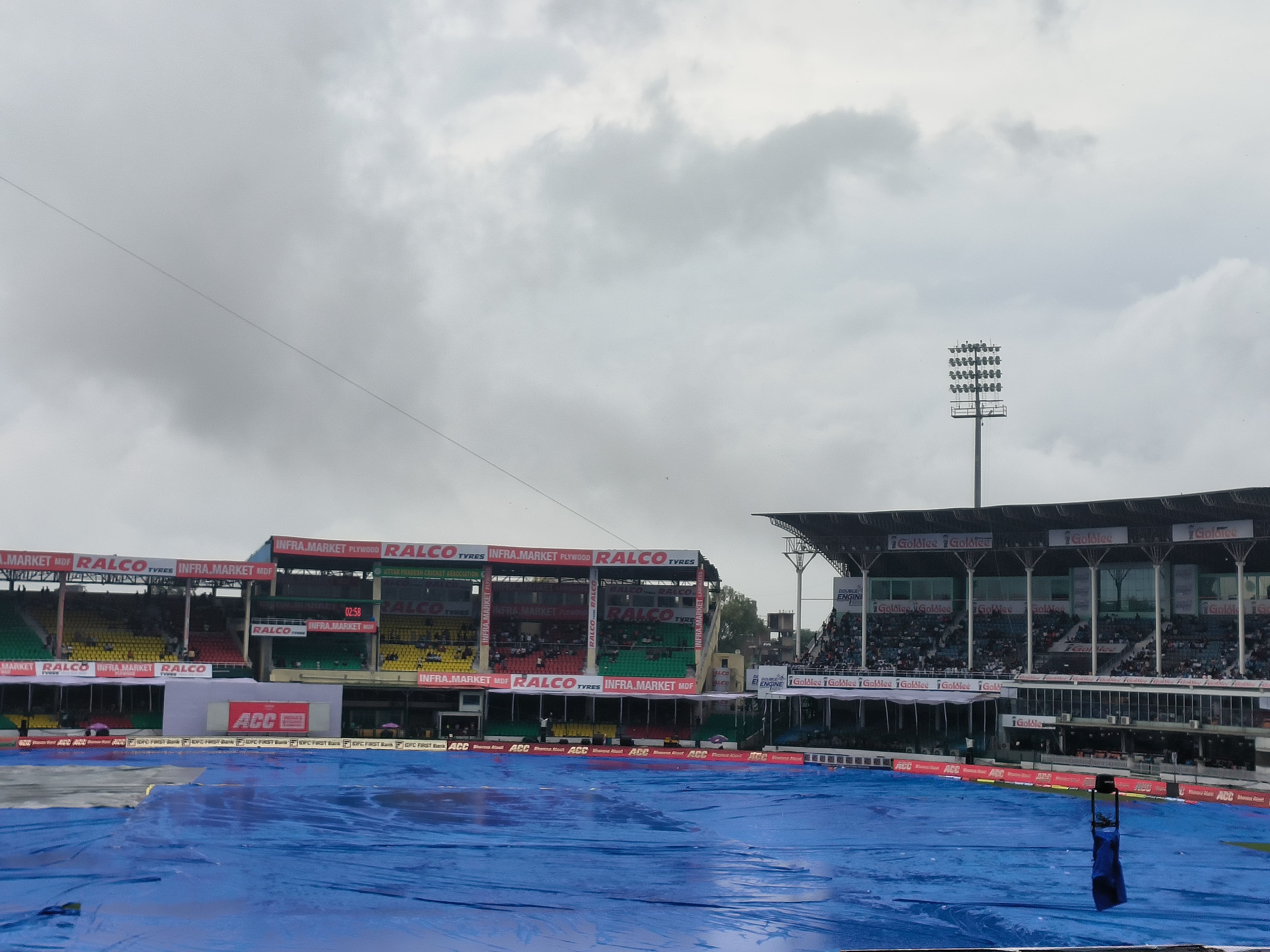 Rain forces early Stumps on day one as Bangladesh post 107-3 after 35 overs